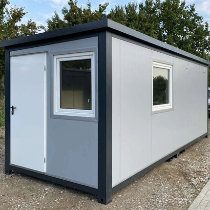 Büroinhalt 6,00 x 2,40 m