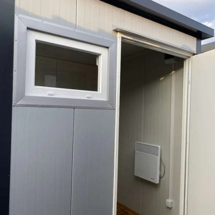 Büroinhalt 6,00 x 2,40 m