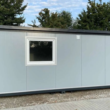 Büroinhalt 6,00 x 2,40 m