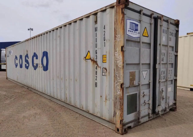 GEBRAUCHTER 40-FUSS-VERSANDCONTAINER