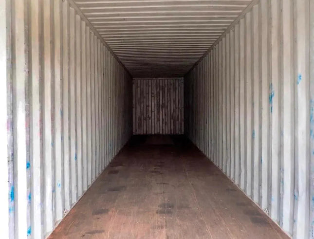 GEBRAUCHTER 45-FUSS-VERSANDCONTAINER