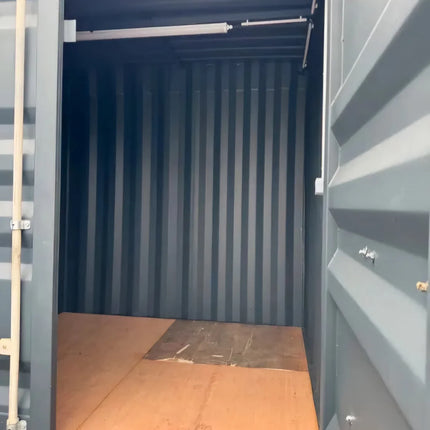 Einfacher Wohncontainer, Baubasis, Baubüros und Lagerraum