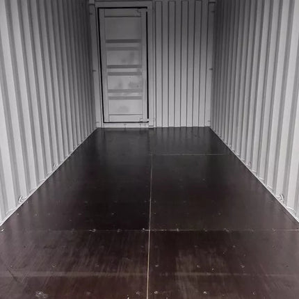 Dreitüriger 20-Fuß-Seecontainer
