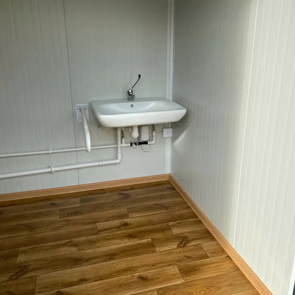 Sanitärbehälter für Menschen mit Behinderungen Toilette mit Rampe (Ref: 3907)