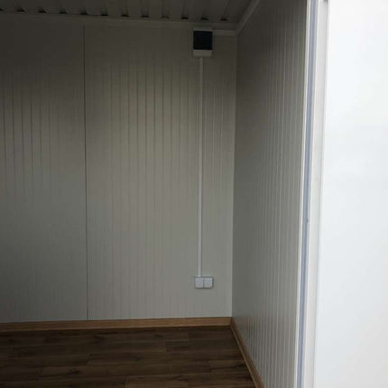 5x2,20 m Bürocontainer mit Sanitäranlagen