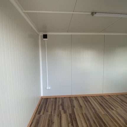 Bürocontainer 4,00 m x 2,20 m